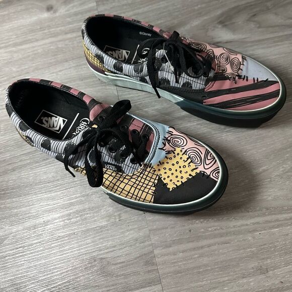 Vans size 8 1/2 - Picture 2 of 10